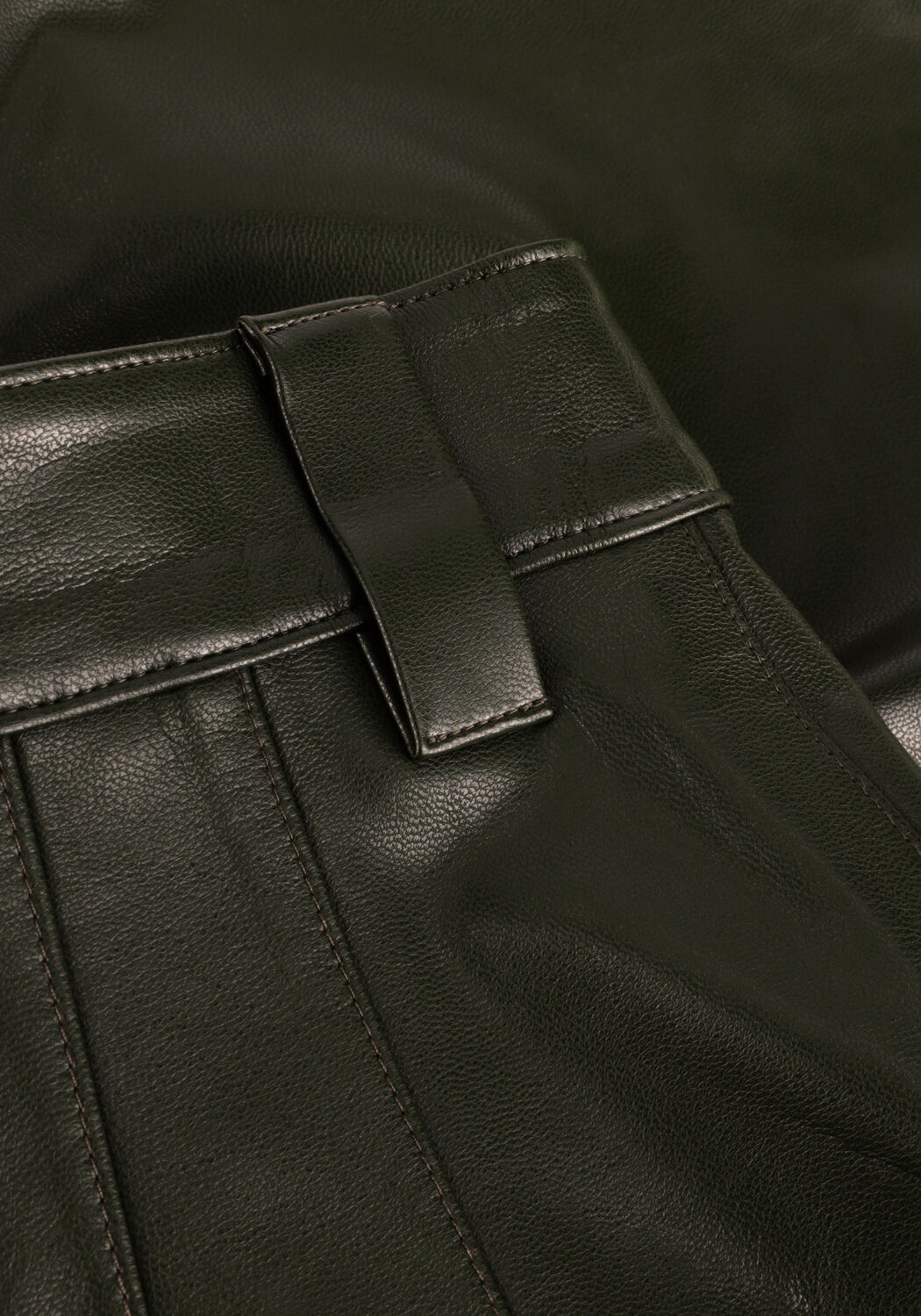 Gr&uuml;ne VANILIA Hosen FAUX LEATHER SHORTS - large