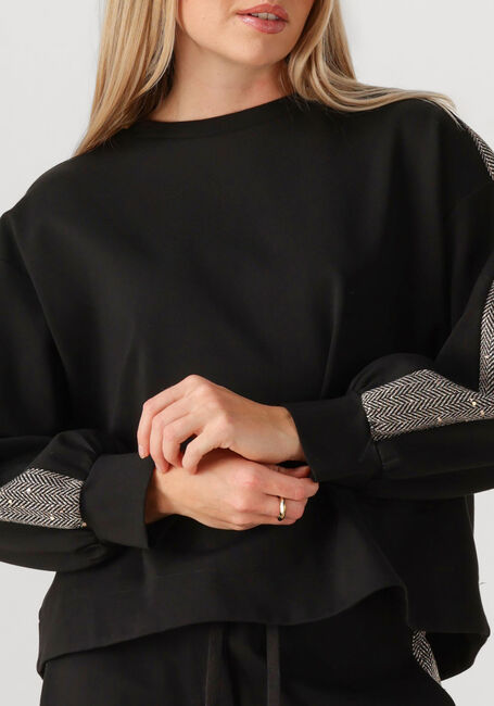 Schwarze ACCESS Sweatshirt D54-2222-206 - large