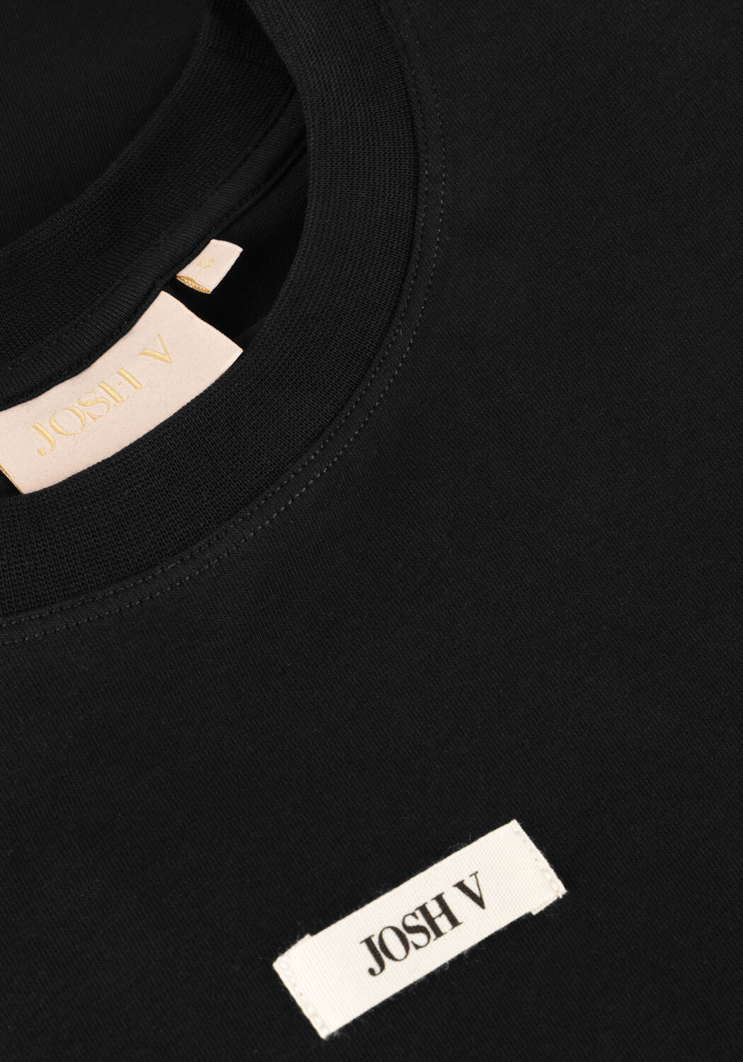 Schwarze JOSH V Top SUE - large