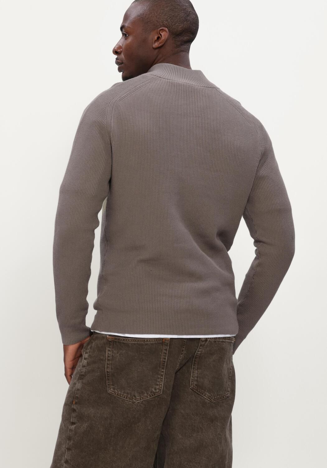 Taupe GENTI Pullover TURTLE BUTTON LS - large