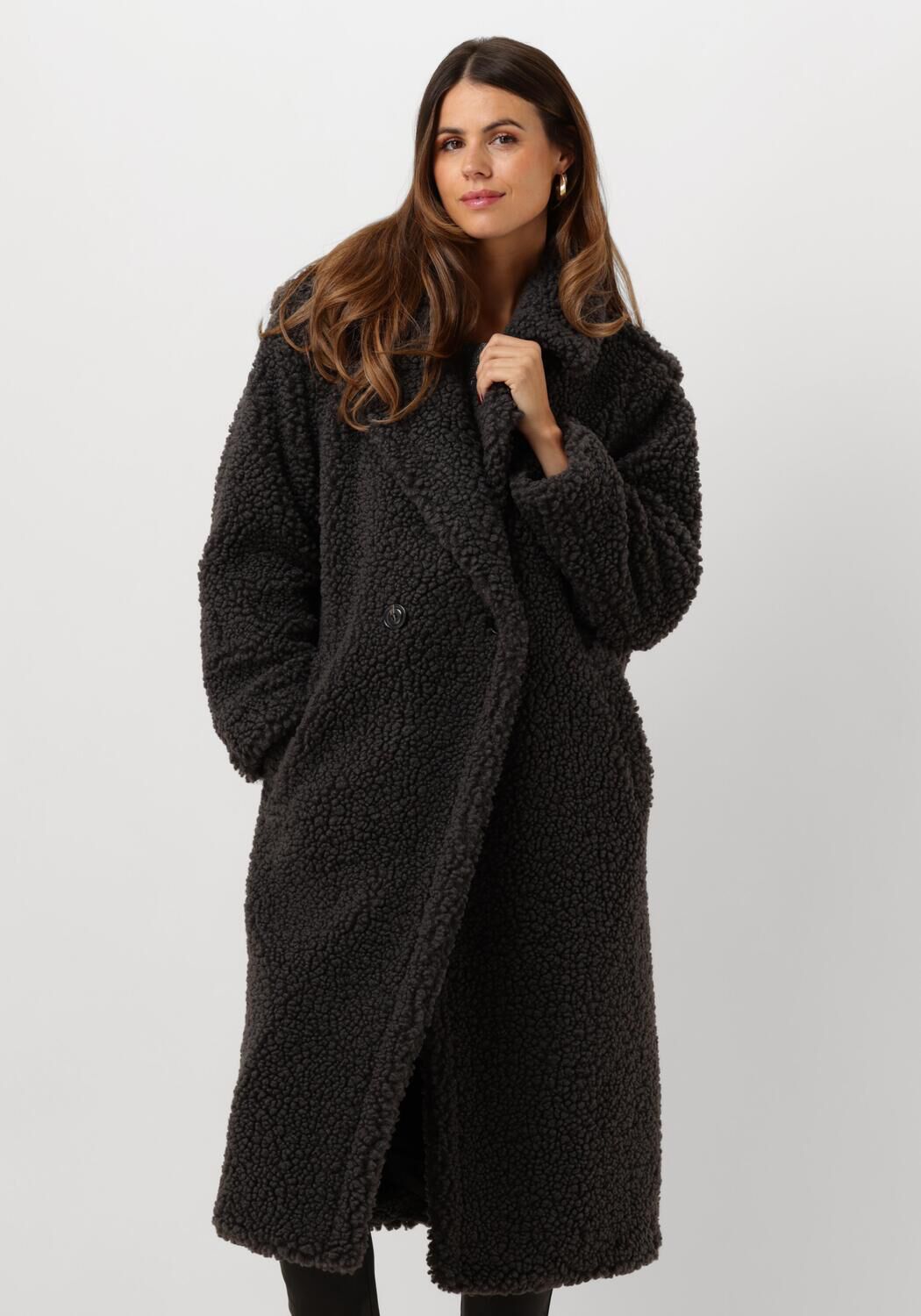 Schwarze UGG Teddy Jacke GERTRUDE LONG TEDDY COAT Omoda