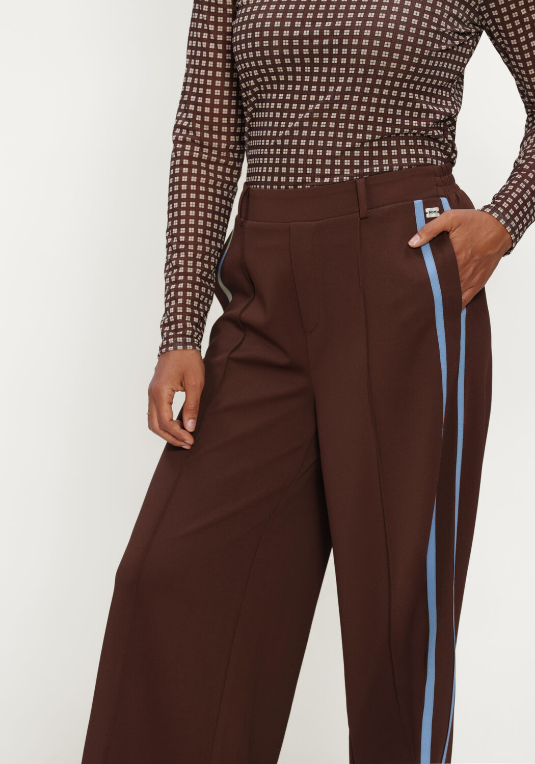 Braune POM AMSTERDAM Weite Hose NORA CHOCOLATE BROWN - large