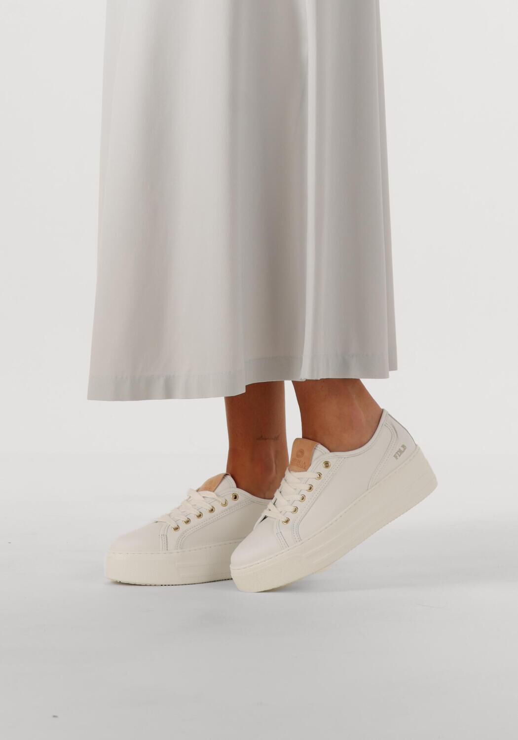 Wei&szlig;e FRED DE LA BRETONIERE Sneaker Low VAJEN BINA - large