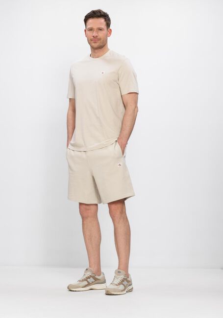 Sand CALVIN KLEIN Kurze Hose EU 350TERRY BADGE SHORT - large
