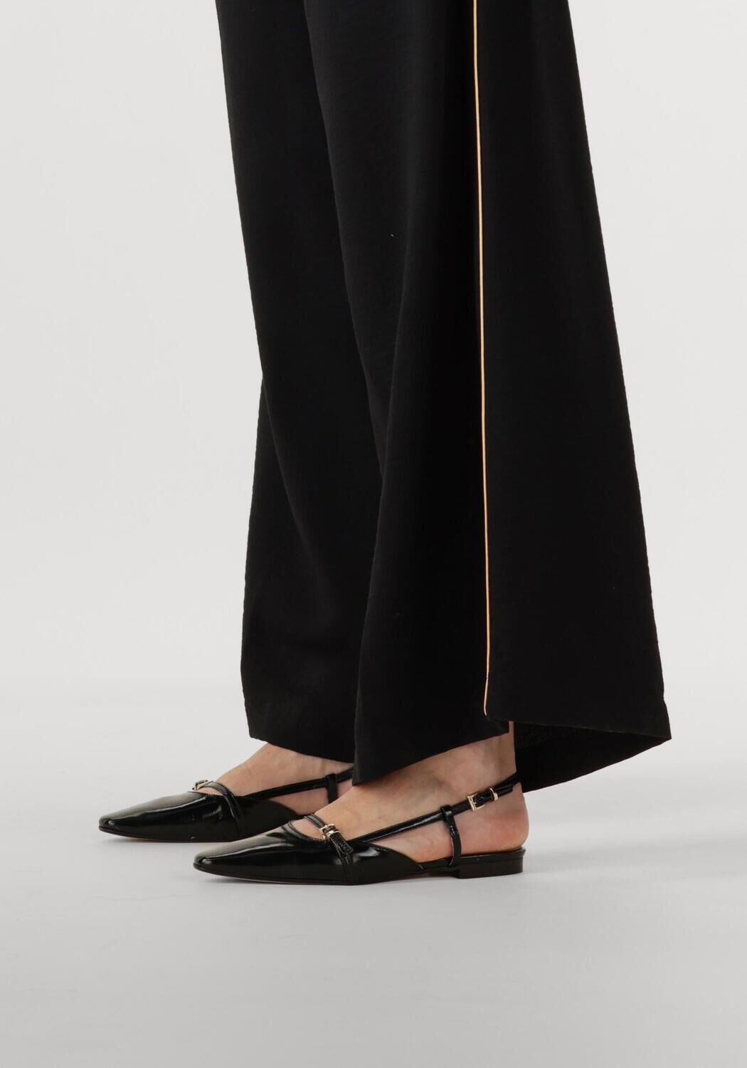 Schwarze LINA LOCCHI Slingbacks 010-22 - large