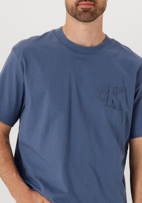 Blaue CALVIN KLEIN T-shirt CK APPLIQUE TEE - large