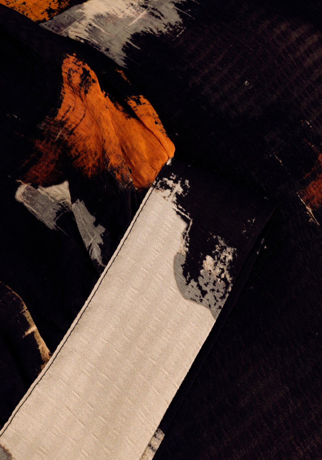 Schwarze SUMMUM Top TOP PAINTED PRINT - large