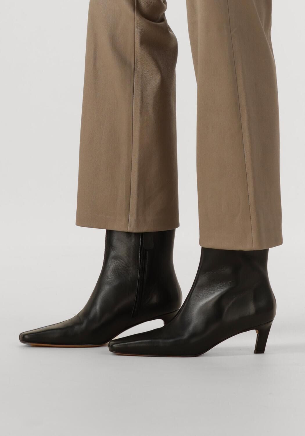 Schwarze TORAL Stiefeletten ERICA - large