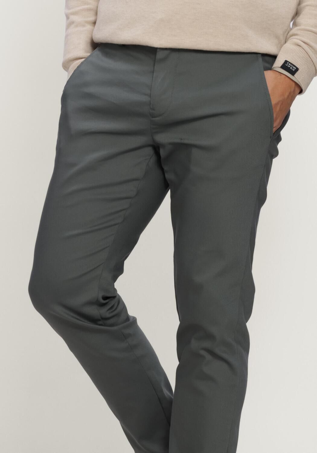 Gr&uuml;ne CAST IRON Chino CYLAS TAPERED CHINO MEGDA POWER - large