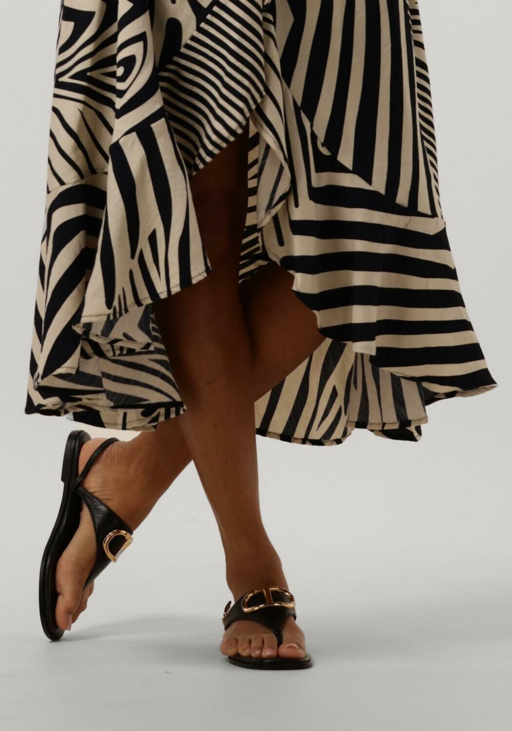 Schwarze TWINSET MILANO Sandalen 231TCP12A - large