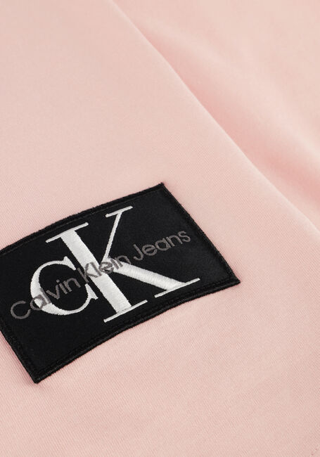 Hell-Pink CALVIN KLEIN T-shirt BADGE TURN UP SLEEVE - large