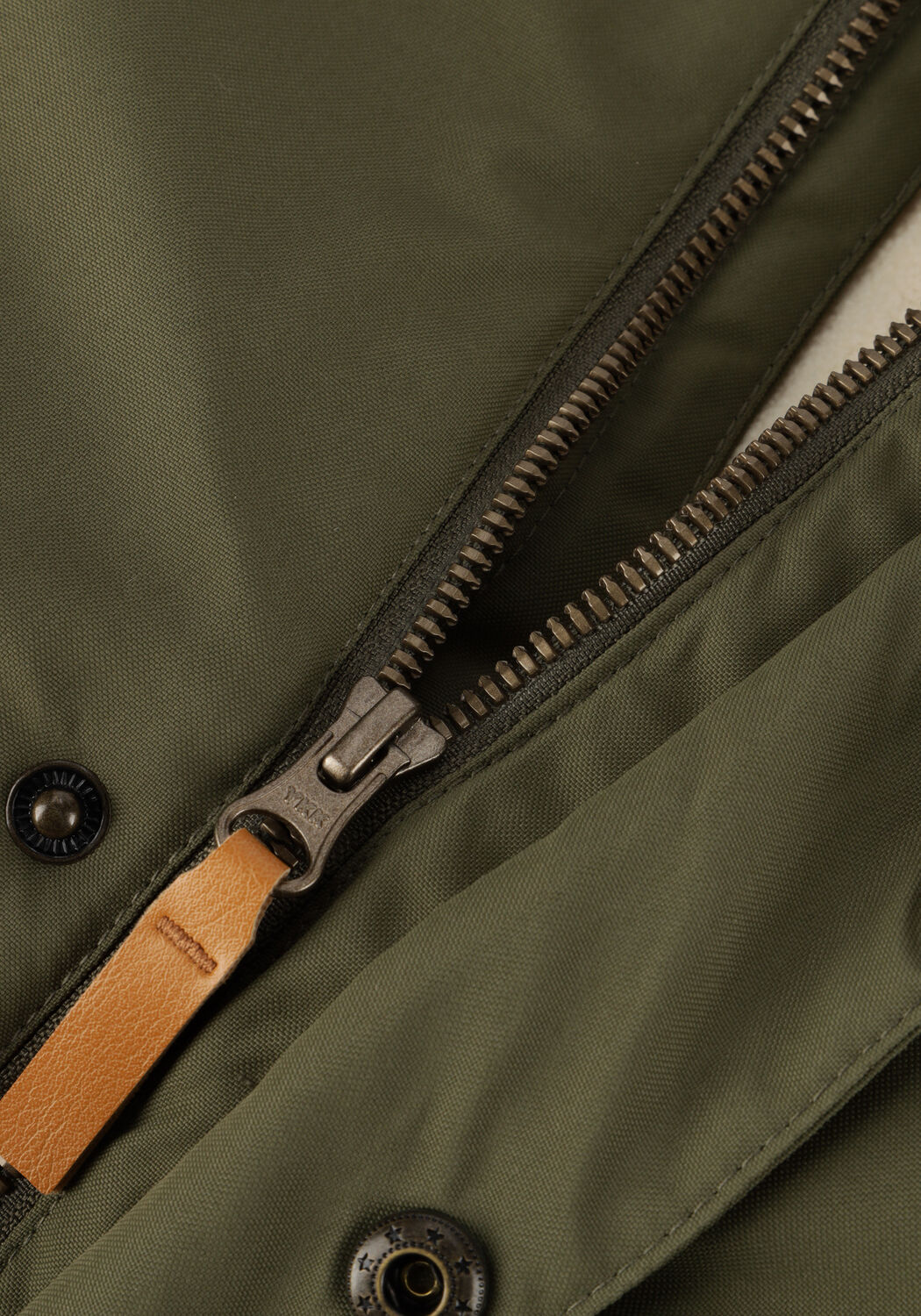 Gr&uuml;ne LIL' ATELIER Parkas NMNLASNOW10 JACKET 1FO LIL - large