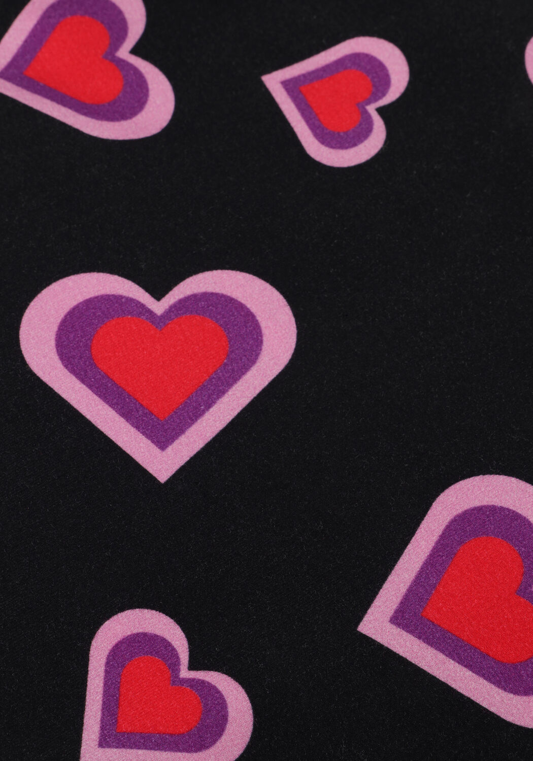 Schwarze Salty Stitch Top HEARTS LONG SLEEVE - large