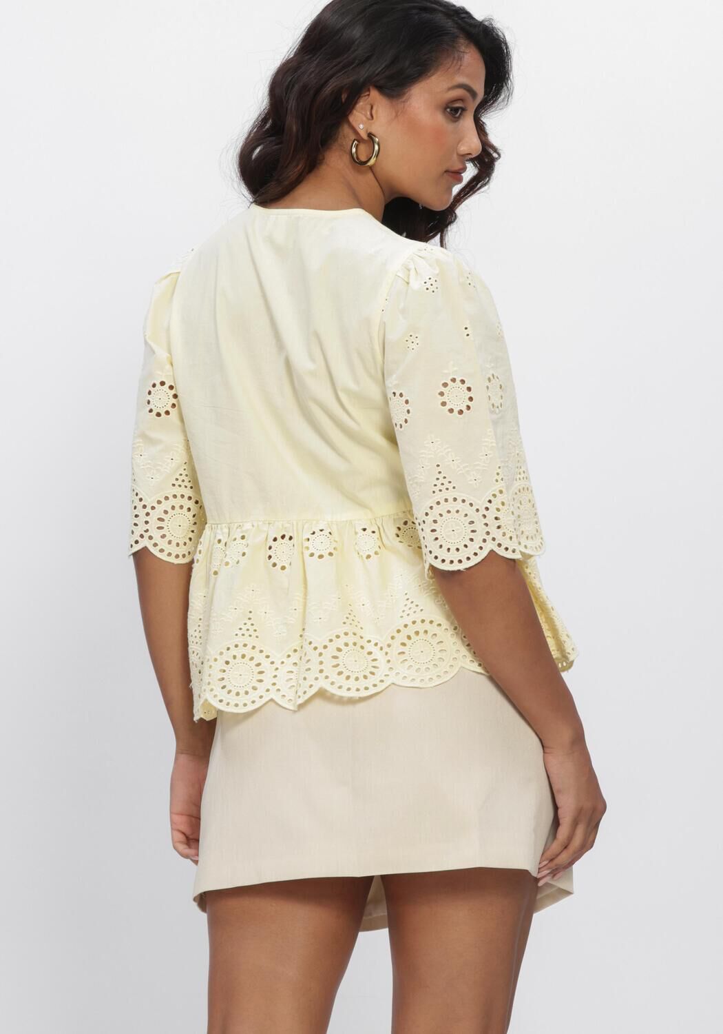 Gelbe Y.A.S. Blusen YASCORNELIA 2/4 TIE TOP S. NOOS - large