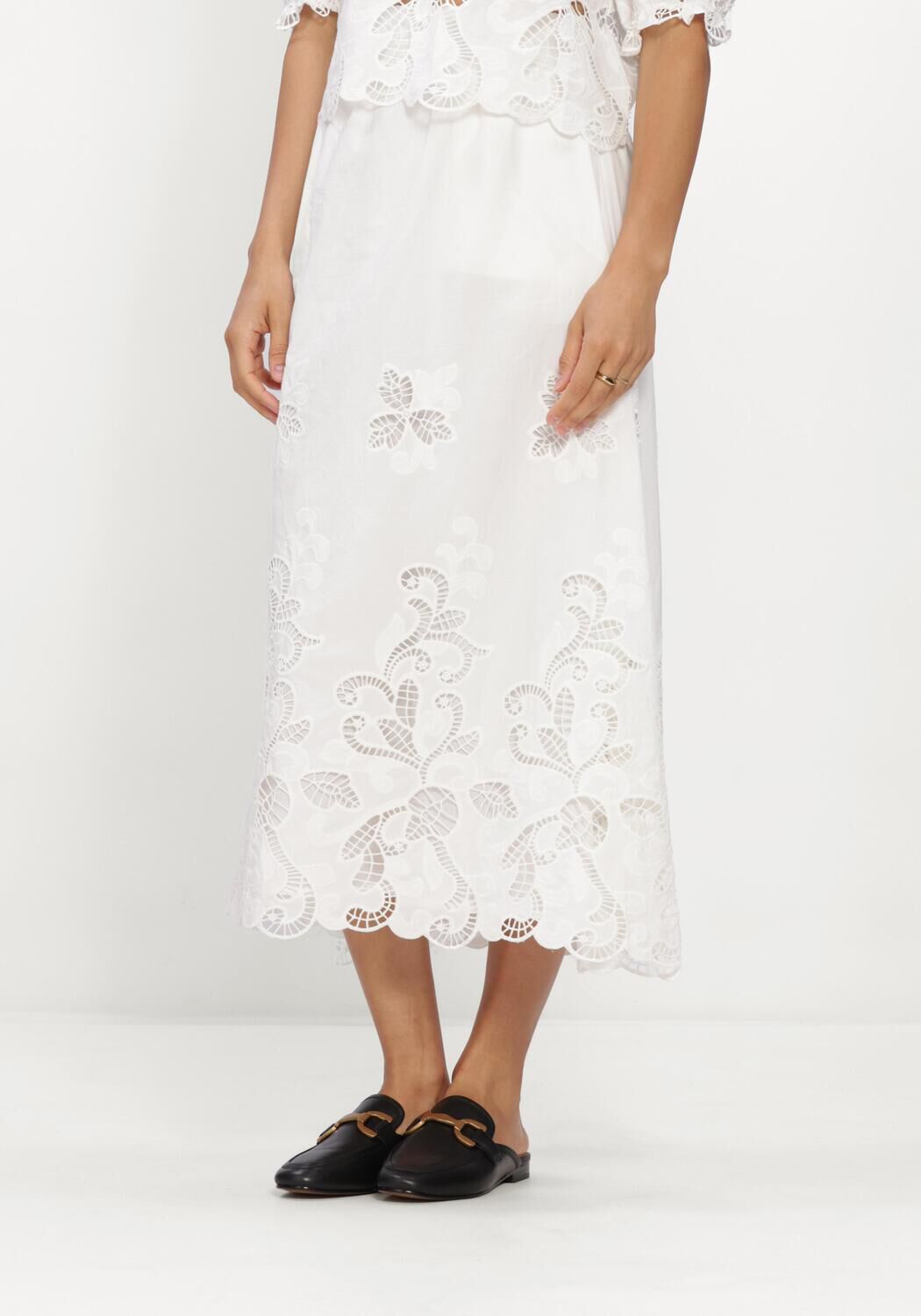 Wei&szlig;e NEO NOIR R&ouml;cke YARA LONG EMB SKIRT - large