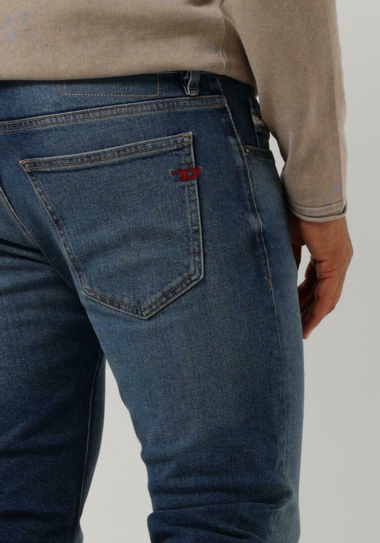 blaue diesel slim fit jeans 2019 d-strukt IV6971