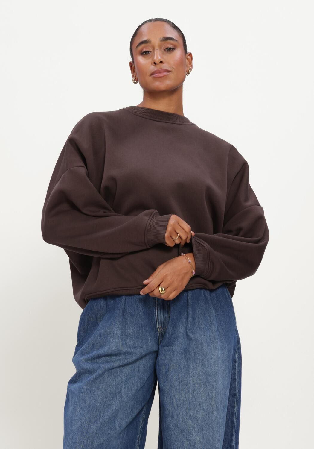 Braune EST'SEVEN Sweatshirt MONCHOU 26 - large