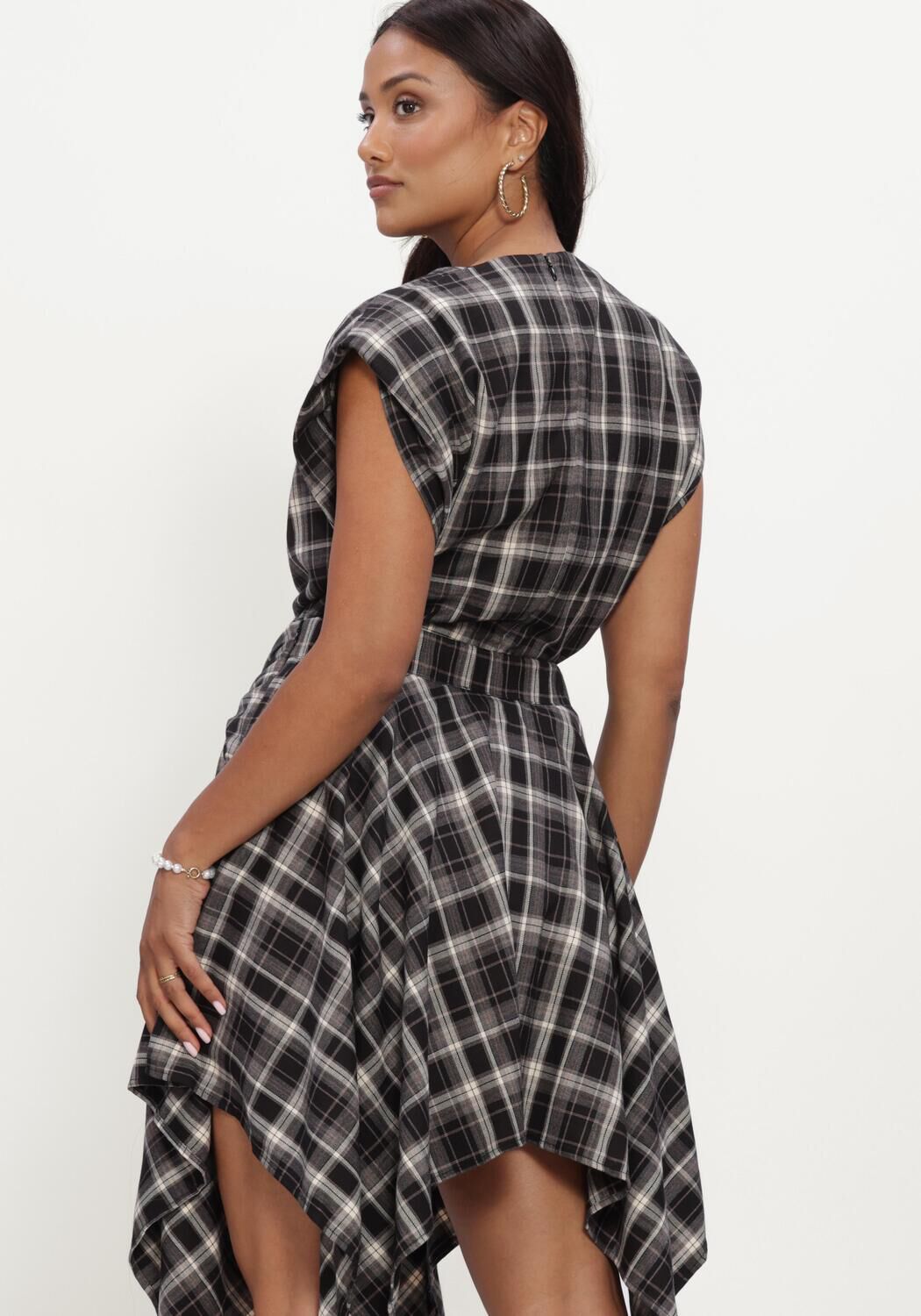 Schwarze CO'COUTURE Top DAGNYCC CHECK PLEAT TOP - large