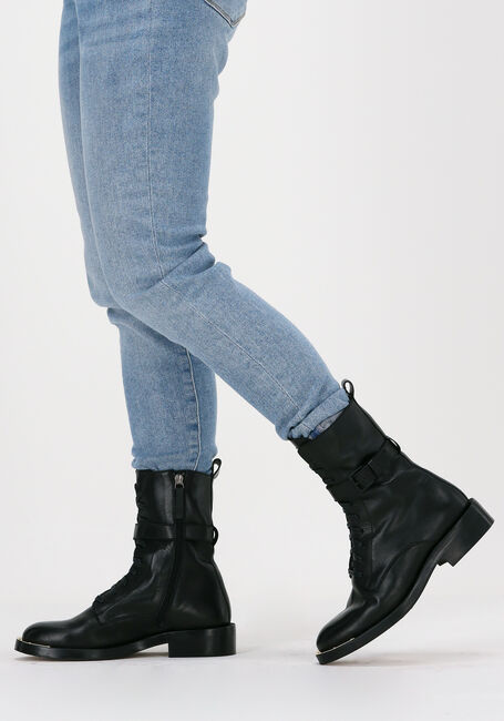 Schwarze TORAL Schn&uuml;rboots 12767 - large
