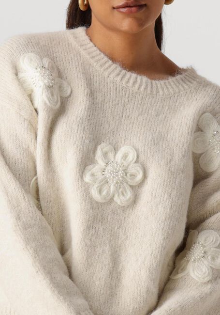 Weiße NUKUS Pullover CHIACA PULLOVER FLOWER - large