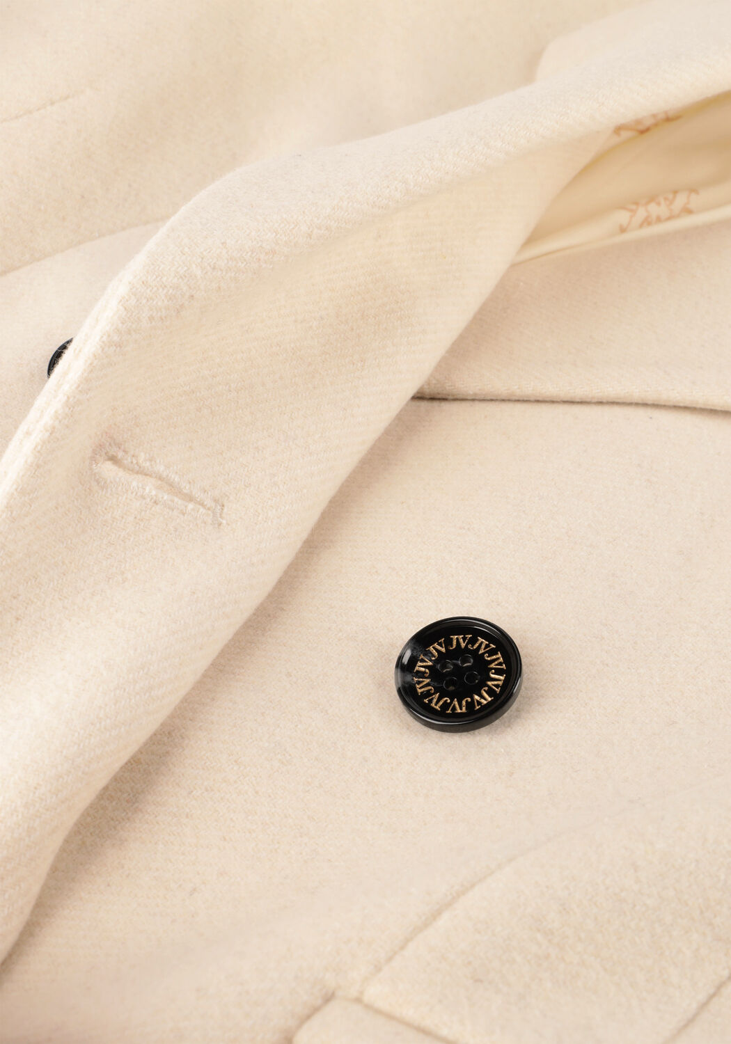 Wei&szlig;e JOSH V M&auml;ntel REBECCA - large