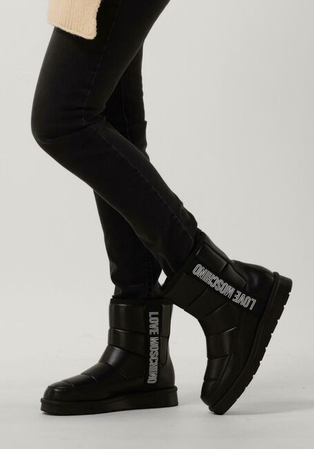 Schwarze LOVE MOSCHINO Ankle Boots JA24103 - large