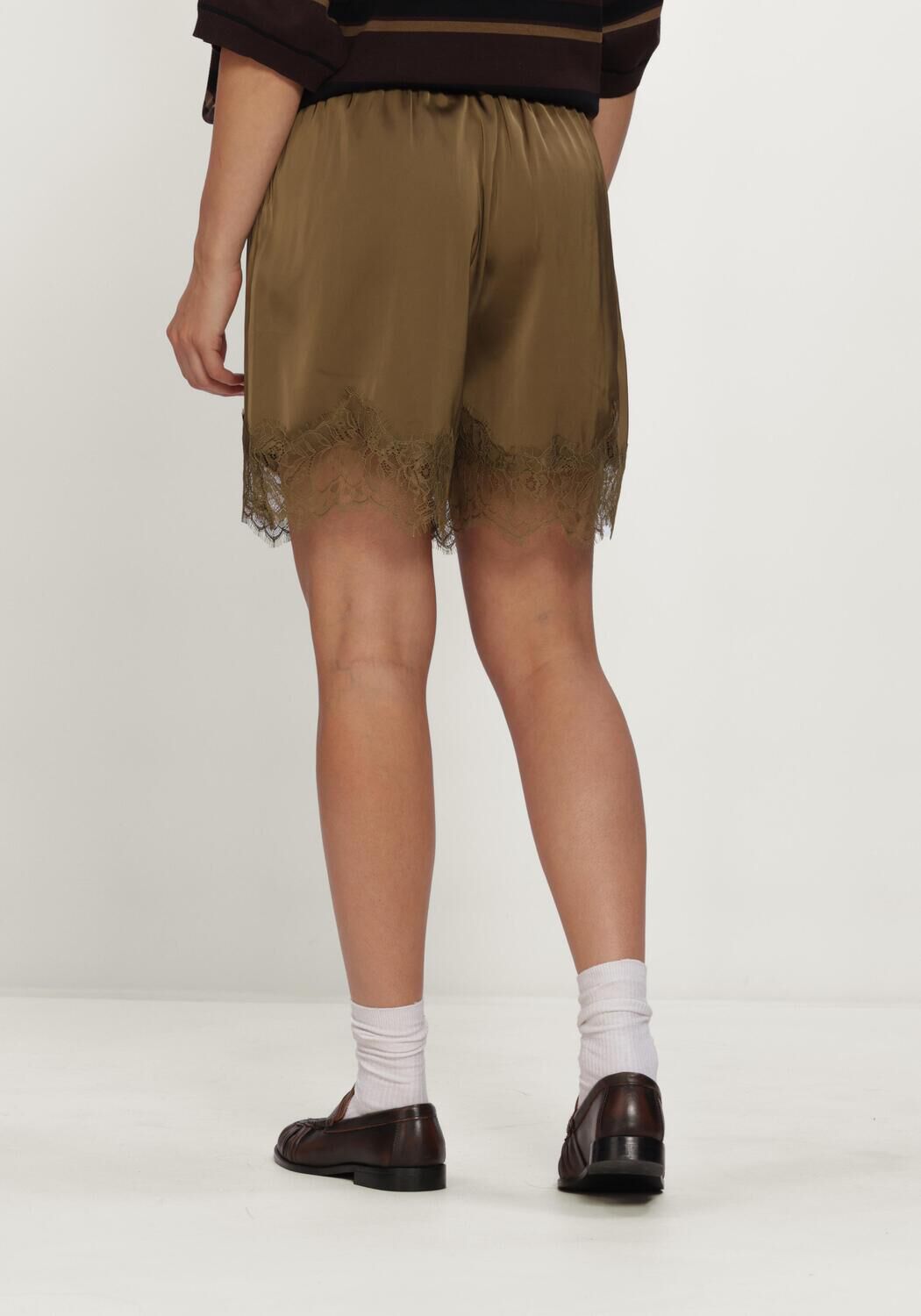 Gr&uuml;ne GESTUZ Hosen GZLALOU HW SHORTS - large