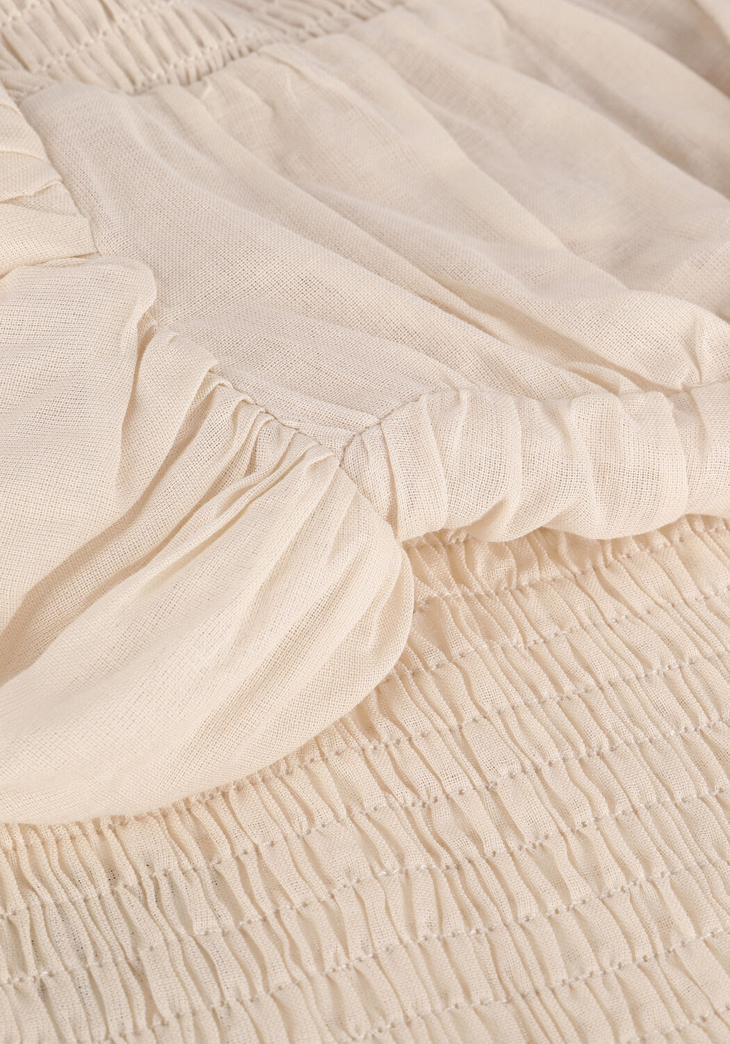 Beige NA-KD Blusen SMOCKED FRILL BLOUSE - large