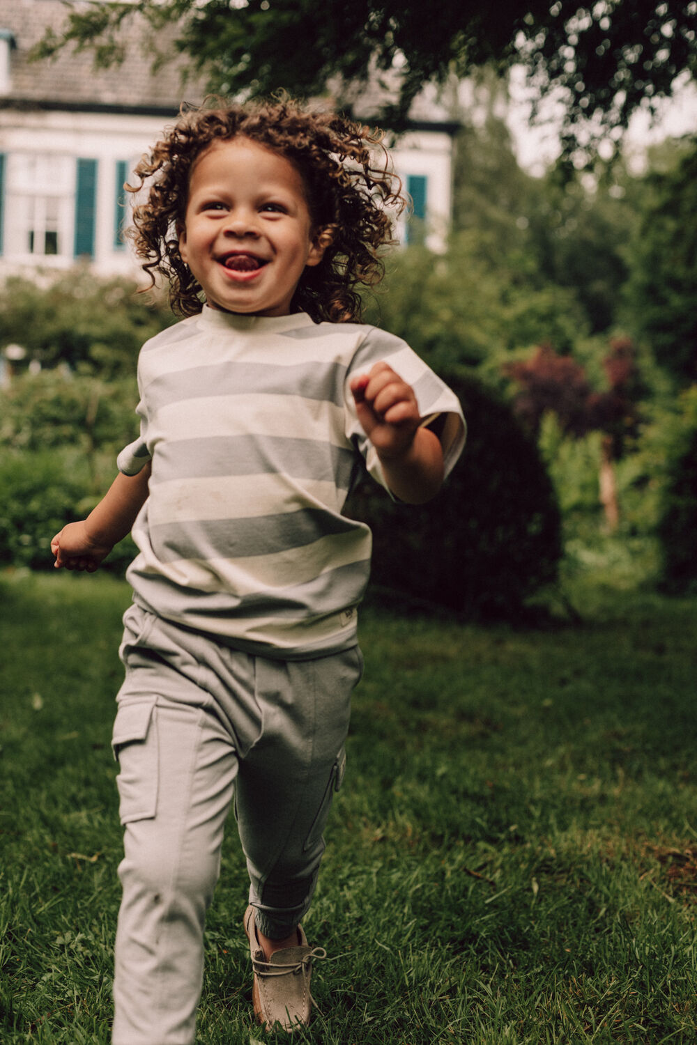 Graue BAJE STUDIO T-shirt COVAS - large