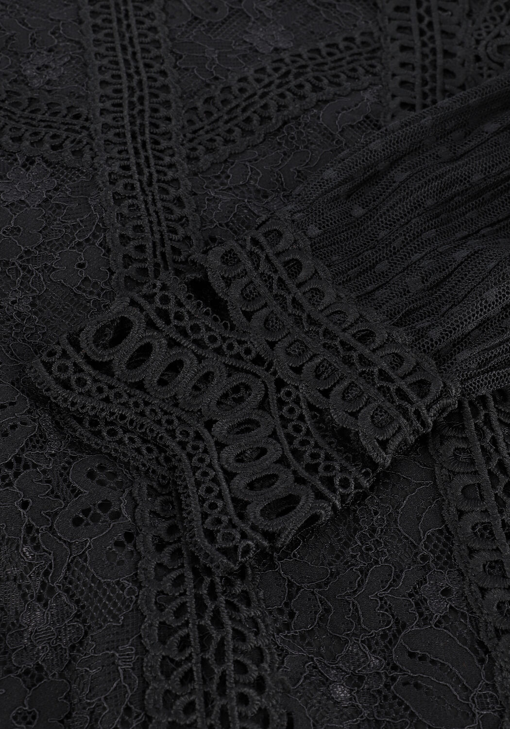 Schwarze Y.A.S. Blusen YASSOPHIRA LS TOP - large