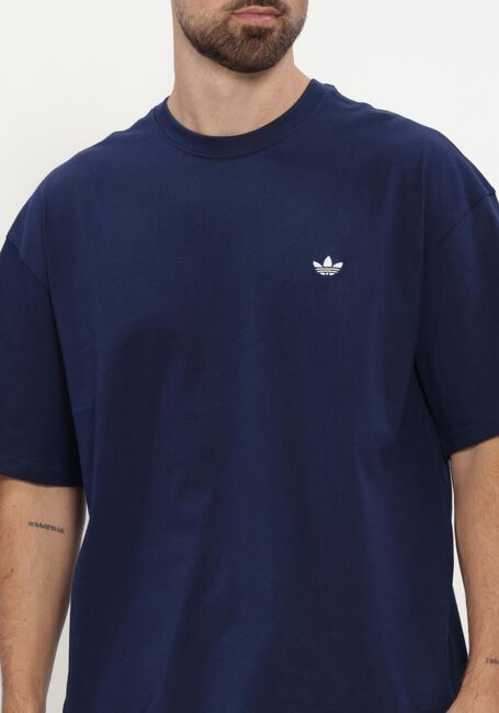 Dunkelblau ADIDAS T-shirt ESS TEE - large