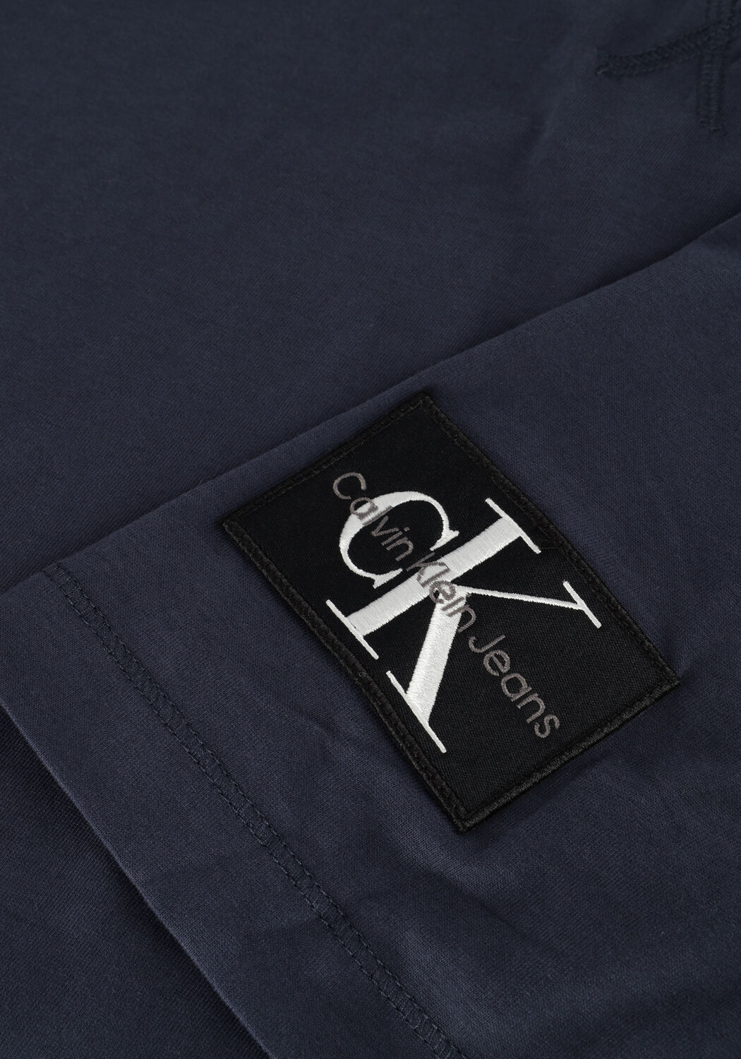 Dunkelblau CALVIN KLEIN T-shirt BADGE REGULAR TEE - large