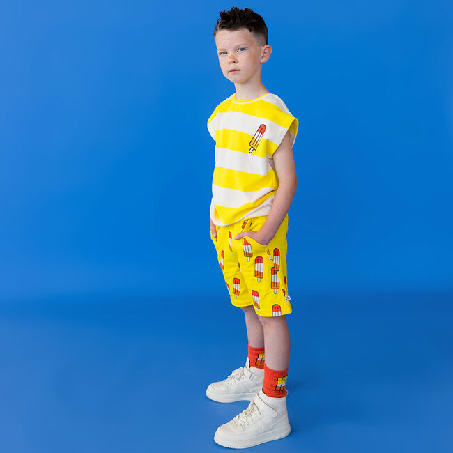 Gelbe CARLIJNQ Kurze Hose POPSICLE - BERMUDA - large