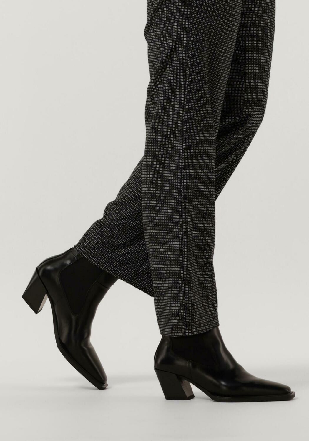 Schwarze VAGABOND SHOEMAKERS Stiefeletten ALINA - large