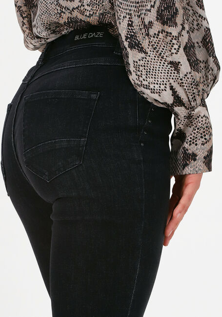 Schwarze SUMMUM Skinny jeans SKINNY JEANS JULIA BLACK - large