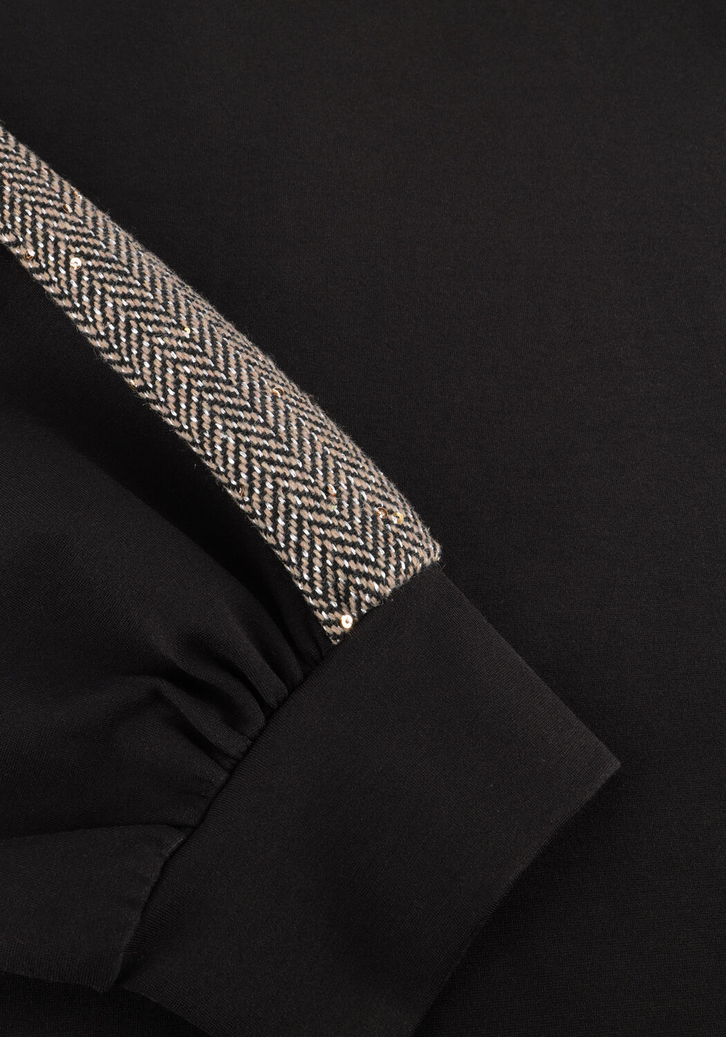 Schwarze ACCESS Sweatshirt D54-2222-206 - large