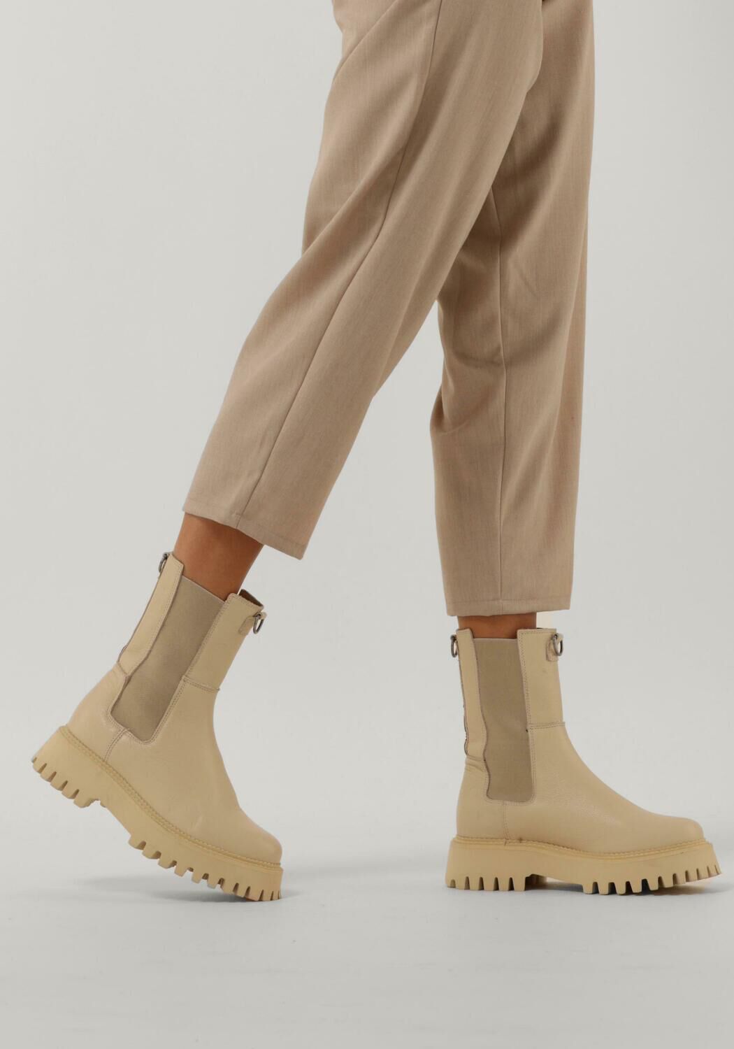 Beige BRONX Chelsea Boots GROOV-Y 47268 - large