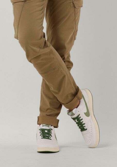 Weiße NIKE Sneaker Low COURT VISION LOW - large