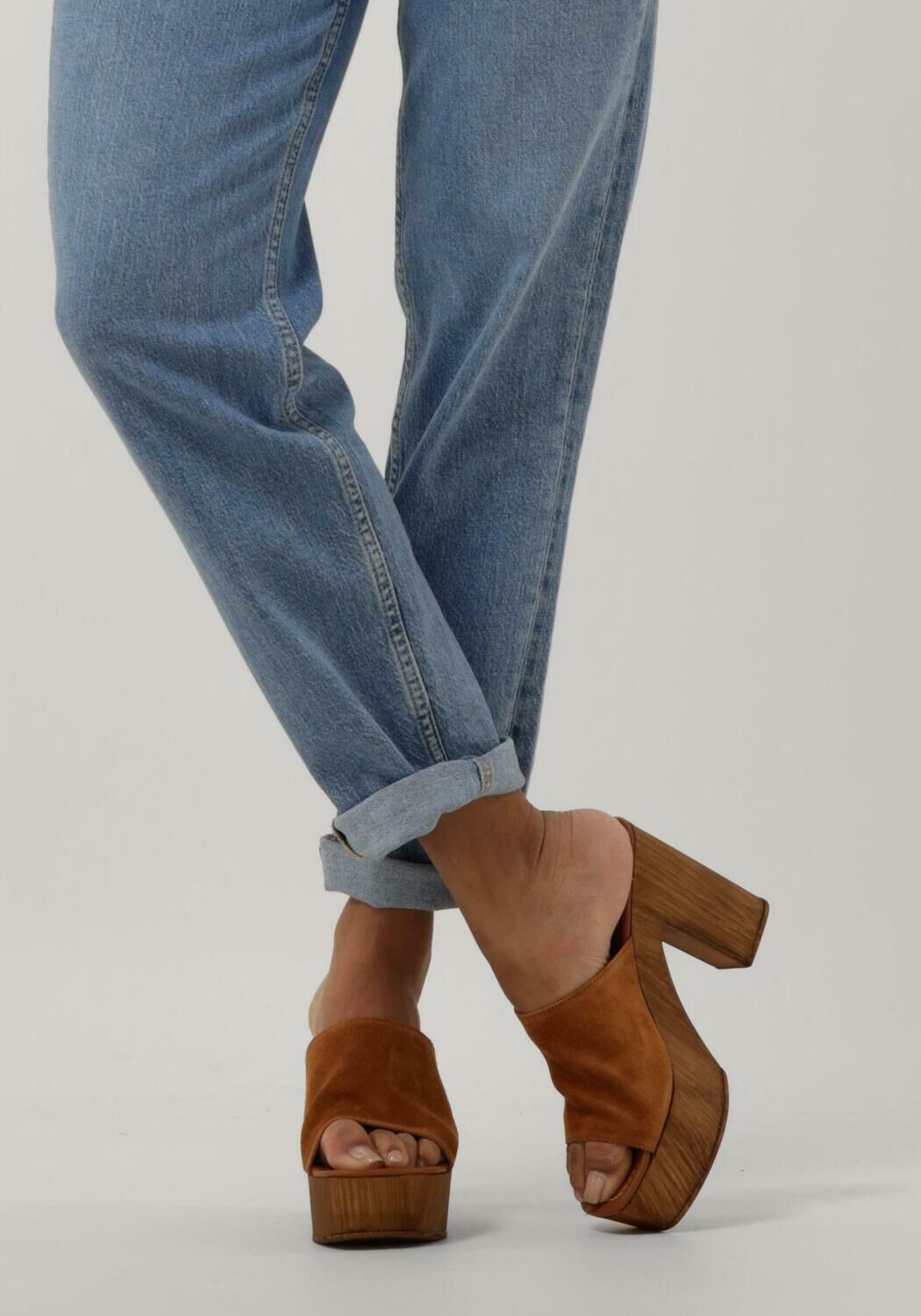 Cognacfarbene NOTRE-V Mules 7189 - large