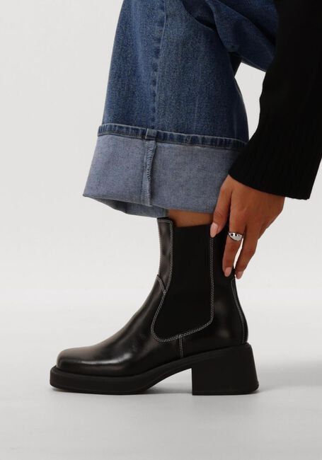 Schwarze VAGABOND SHOEMAKERS Chelsea Boots DORAH 5642 - large
