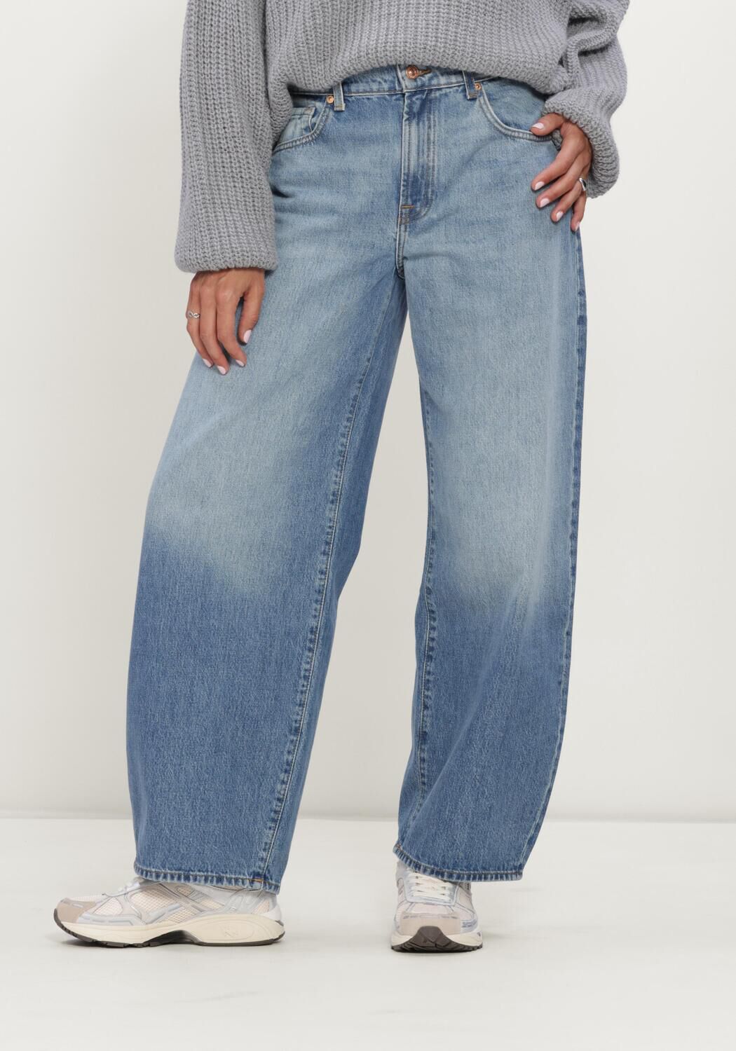 Blaue 7 FOR ALL MANKIND Barrel jeans BONNIE CURVILINEAR SKYFROST - large