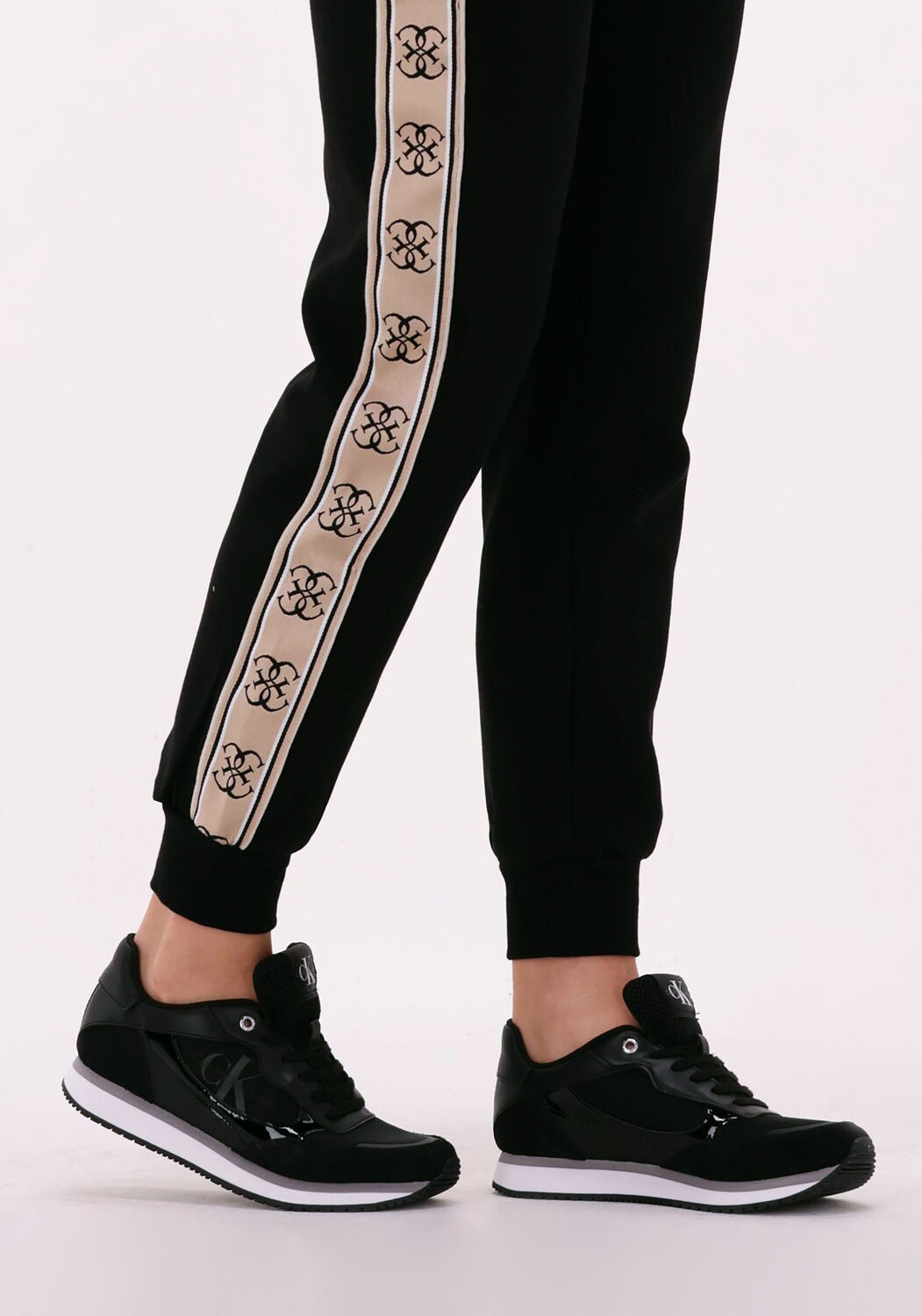 Schwarze CALVIN KLEIN Sneaker Low RETRO RUNNER 4 - large