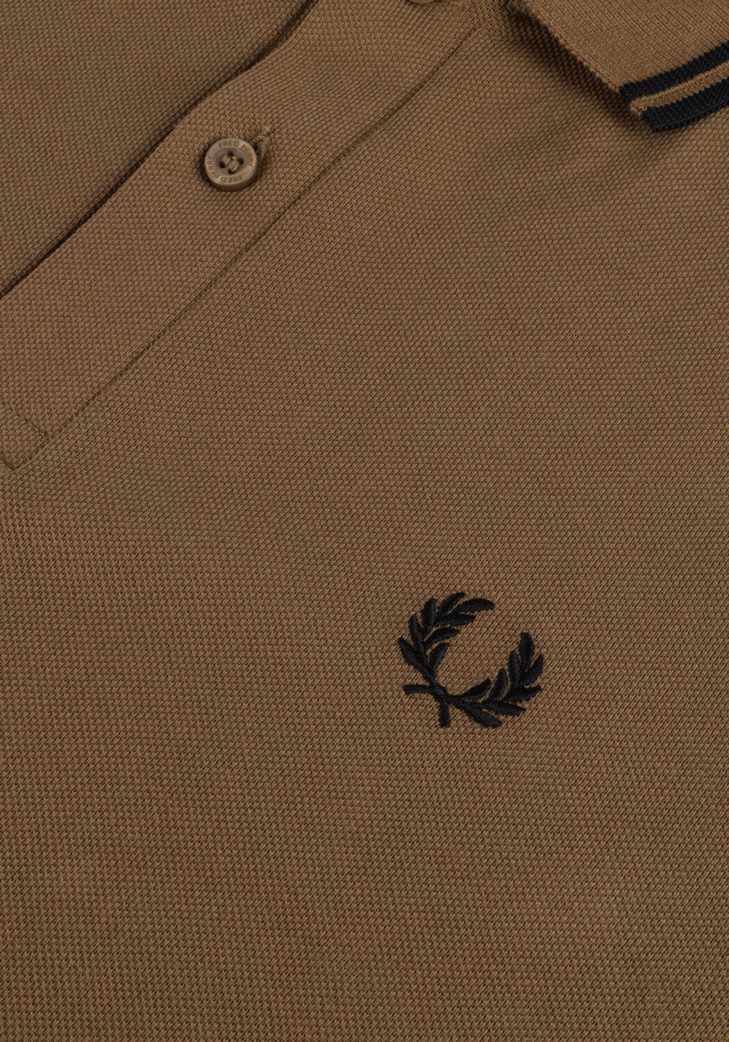 Camelfarbene FRED PERRY Polo-Shirt TWIN TIPPED FRED PERRY SHIRT - large