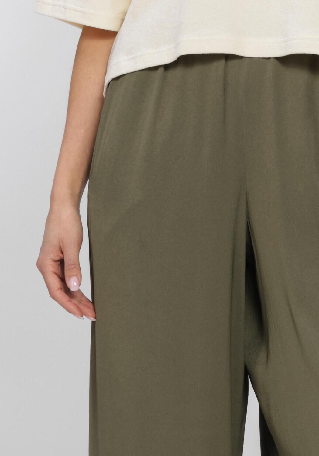 Gr&uuml;ne DRYKORN Weite Hose TWEEZER - large