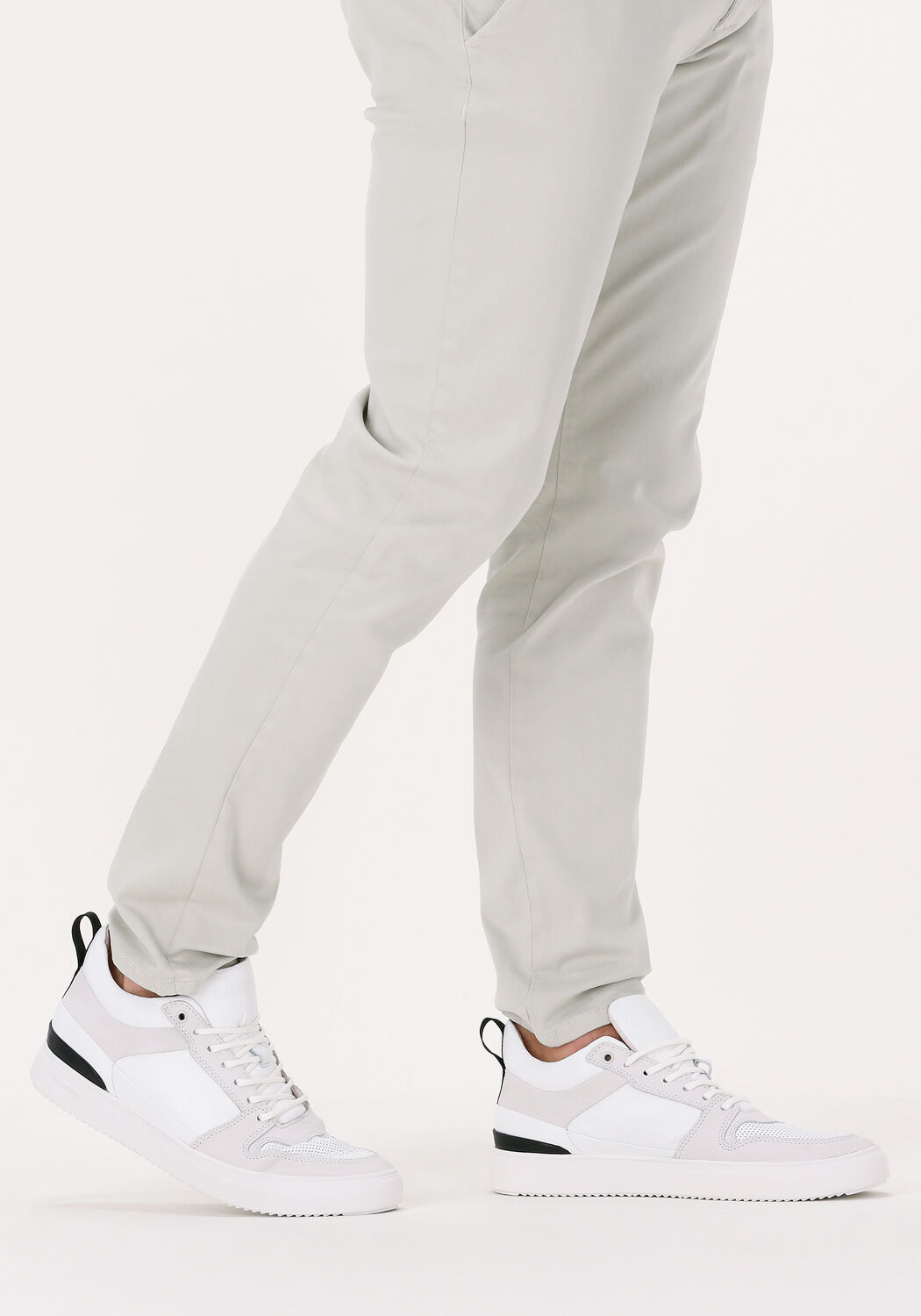 Wei&szlig;e BLACKSTONE Sneaker Low XG73 - large