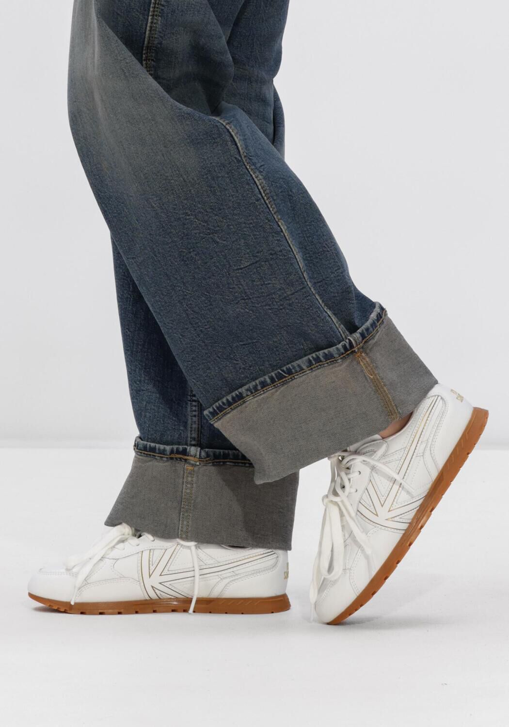 Wei&szlig;e KAOTIKO Sneaker Low SEATTLE WOMAN - large