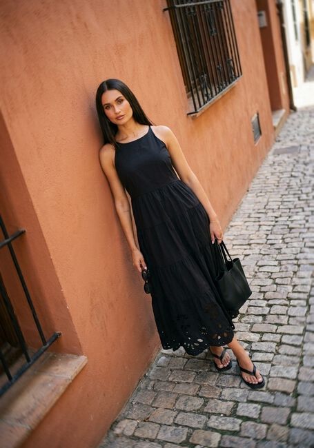 Schwarze Y.A.S. Kleider YASLINE STRAP LONG DRESS - large