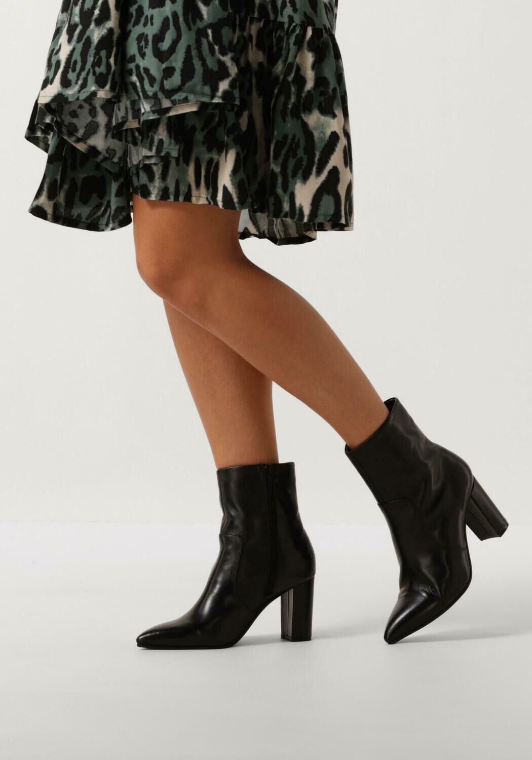 Schwarze NOTRE-V Stiefeletten STELLA-04 - large