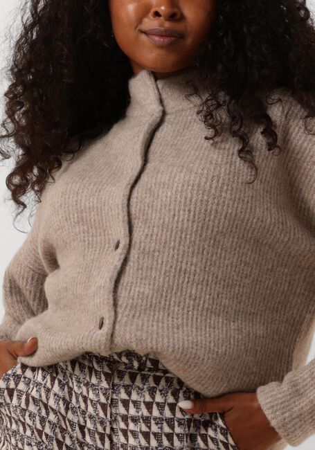 Sand GESTUZ Strickjacke ALPHAGZ SHORT CARDIGAN - large