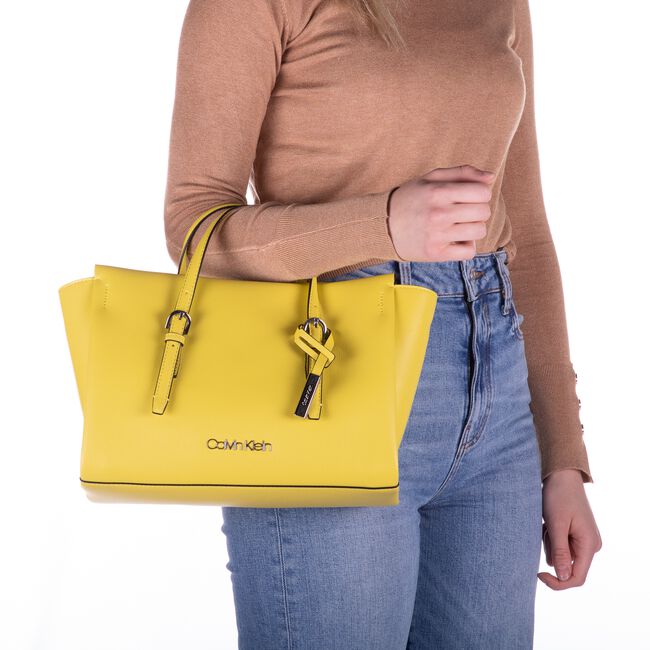 Gelbe CALVIN KLEIN Handtasche AVANT SMALL TOTE - large